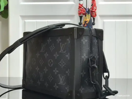 TRUNK LOUIS VUITTON SOFT 0505
